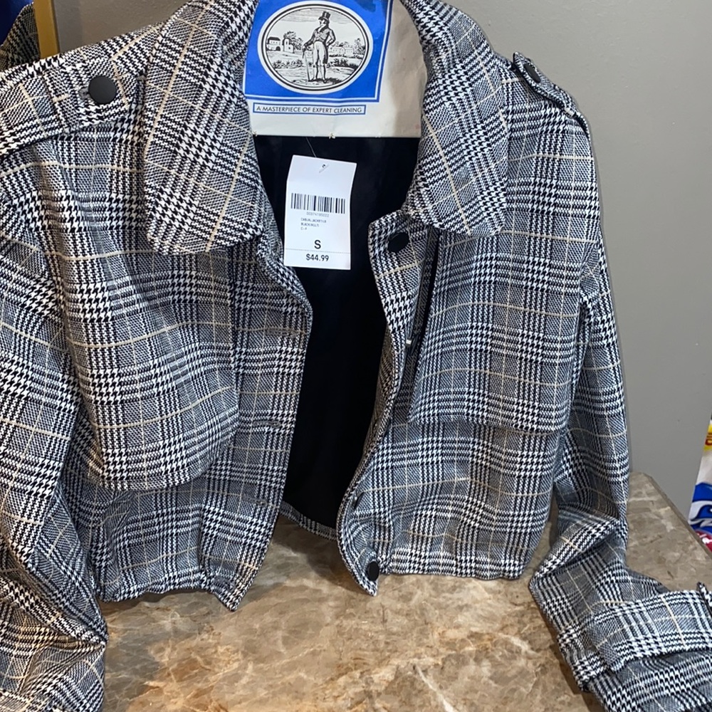 Plaid stylish jacket!
